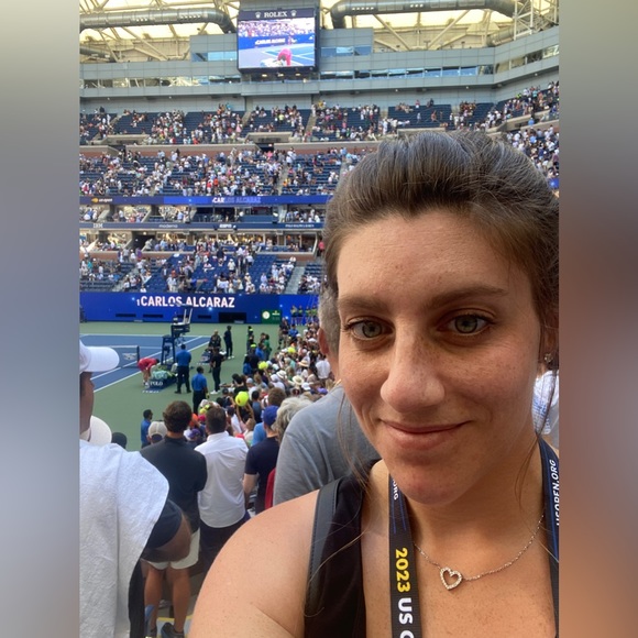 Meet your Posher, Stacey - Picture 9 of 11